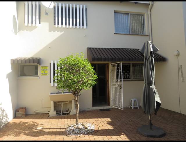3 BEDROOM DUPLEX TO LET IN KENVILLE